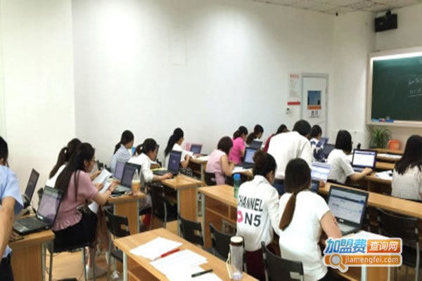 《博奥培训加盟费》