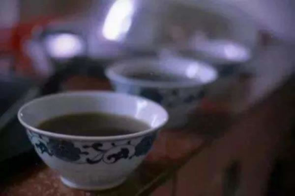 《百草汇凉茶加盟费》