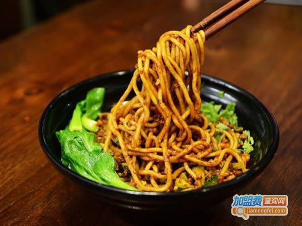 《佰厨炸酱面加盟费》