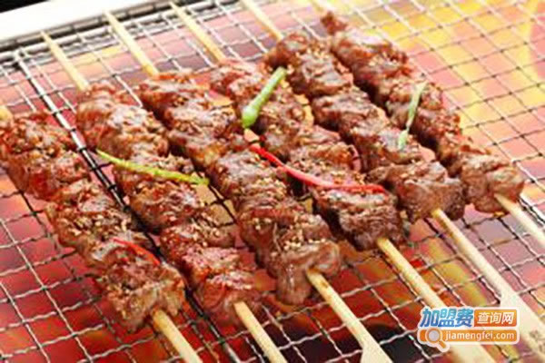 《串工厂精酿啤酒美洲烤肉加盟费》