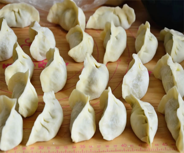《查明水饺加盟费》
