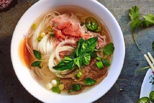 《春森牛肉面加盟费》