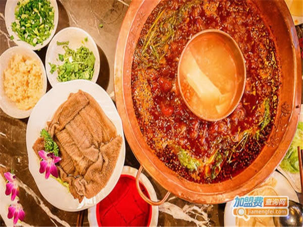 《草堂老火锅加盟费》
