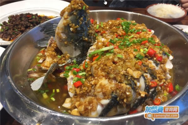 《崇源湘菜加盟费》