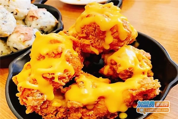 《搭饭儿混搭食堂加盟费》