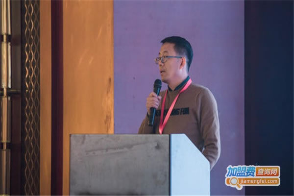 《窦老师美术教育加盟费》