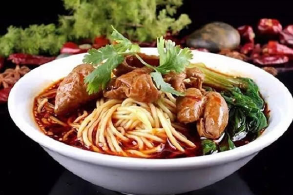 《鼎牛牛肉面加盟费》