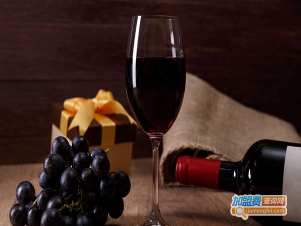 《鼎派葡萄酒加盟费》
