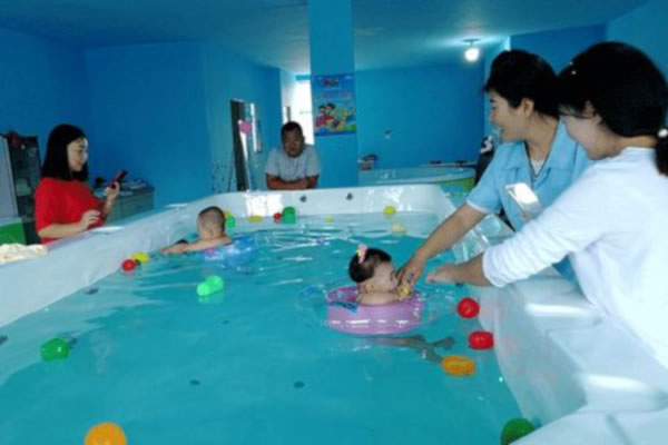 《儿童游泳馆加盟费》