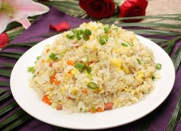 《饭爷炒饭加盟费》