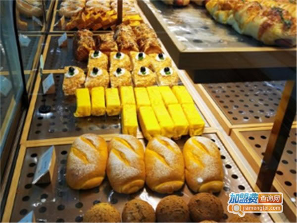 《果壳面包加盟费》
