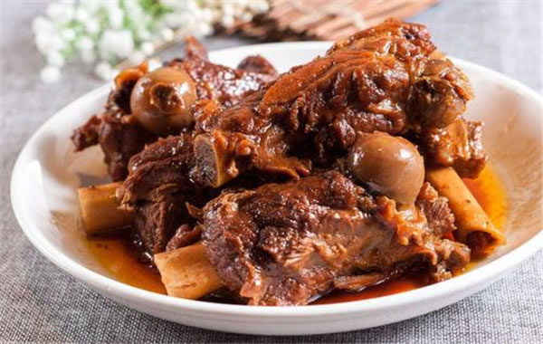 《骨头饭连锁加盟费》