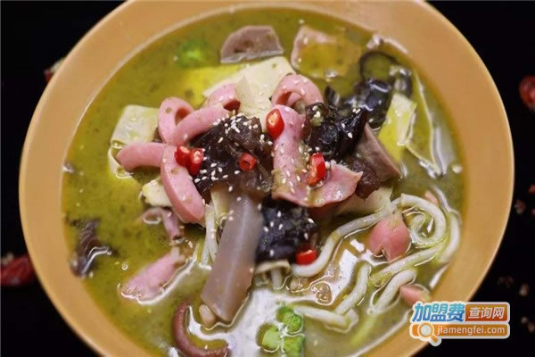 《黄师傅麻辣烫加盟费》