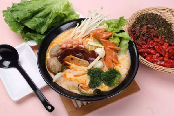 《it麻辣烫加盟费》