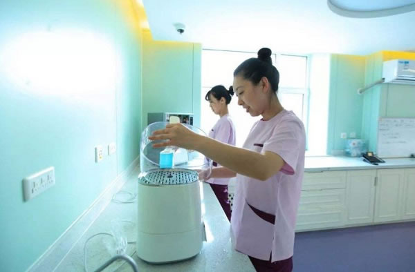 《金贝贝母婴护理加盟费》