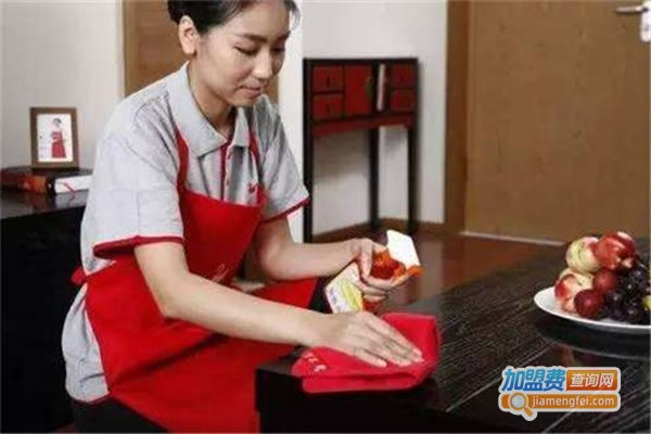 《季驰家政加盟费》