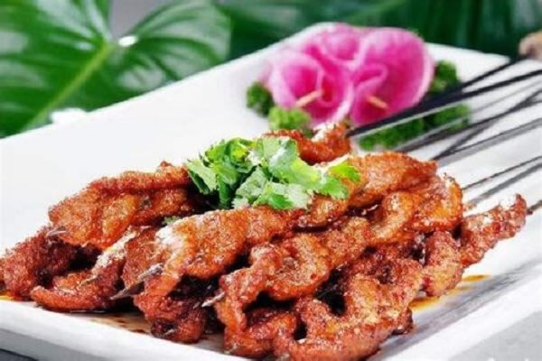 《酒鬼居品味烧烤加盟费》
