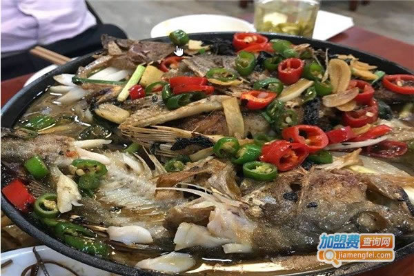 《金街小厨加盟费》