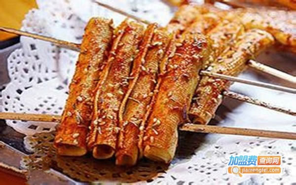 《贱小串烧烤加盟费》