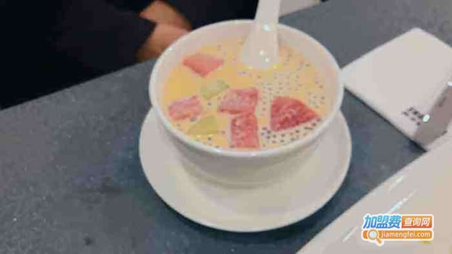 《佳怡糖水铺加盟费》