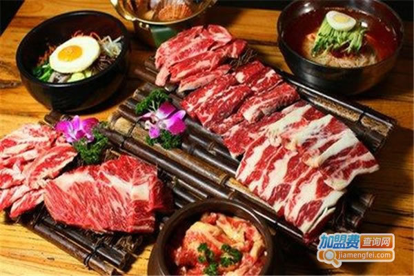《极炙炭火烤肉加盟费》