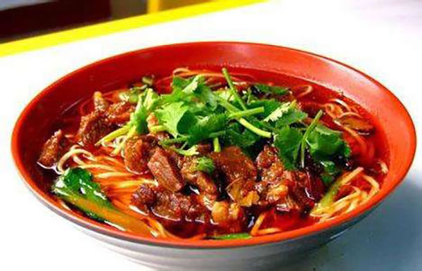 《口口香牛肉面加盟费》