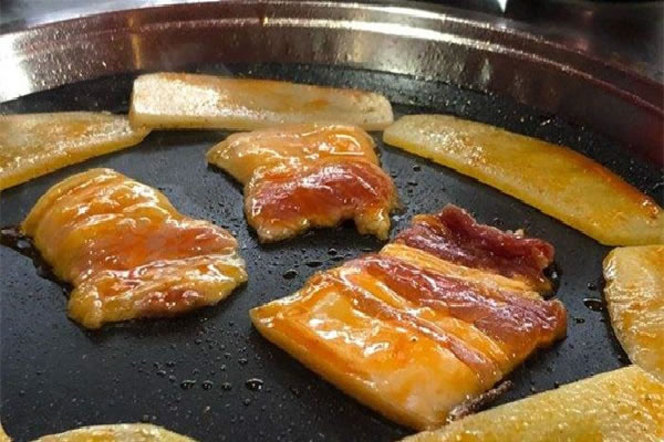 《烤五花肉加盟费》