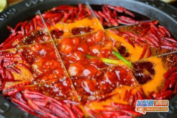 《老锅老灶重庆火锅加盟费》