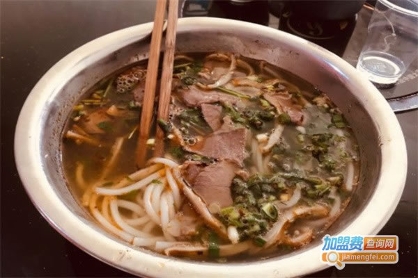 《骆记金沙羊肉粉加盟费》