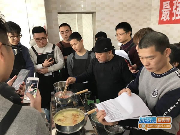 《拉面培训加盟费》