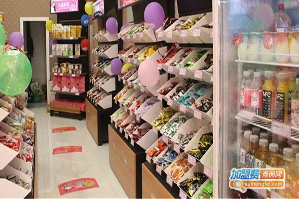 《零食小栈加盟费》