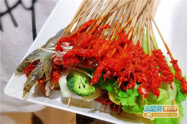 《龙虾遇见串串加盟费》