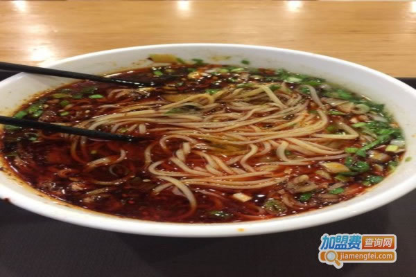 《面憨憨牛肉面加盟费》