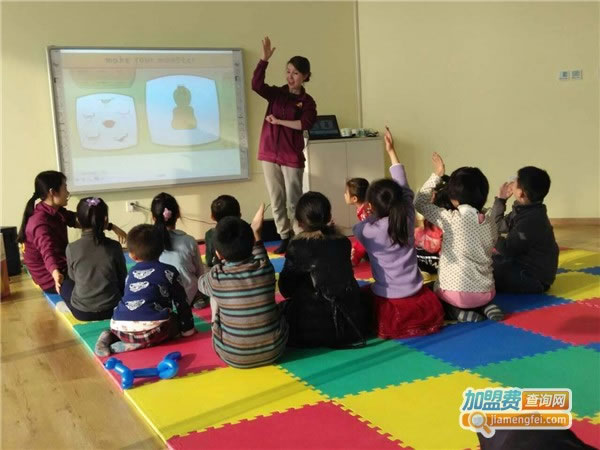 《玛玛洛英语加盟费》