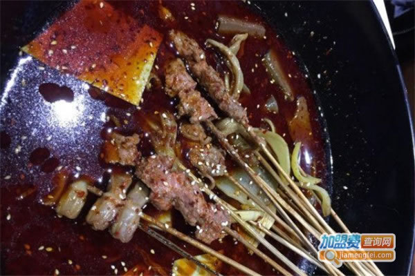 《魔签麻辣料理馆加盟费》