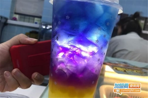 《慕芊奶茶加盟费》