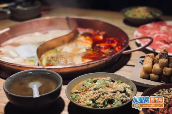 《牛莽莽全牛火锅加盟费》