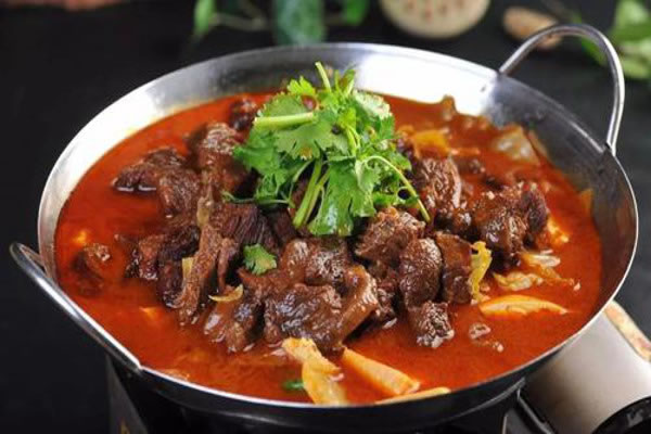 《牛腩火锅加盟费》