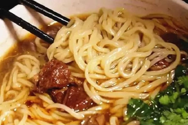《牛腩面加盟费》