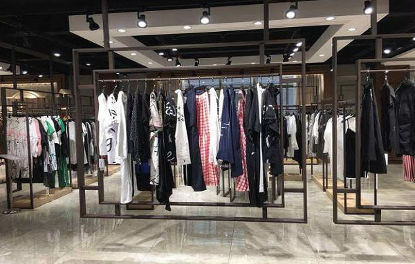 《品牌女装折扣店加盟费》