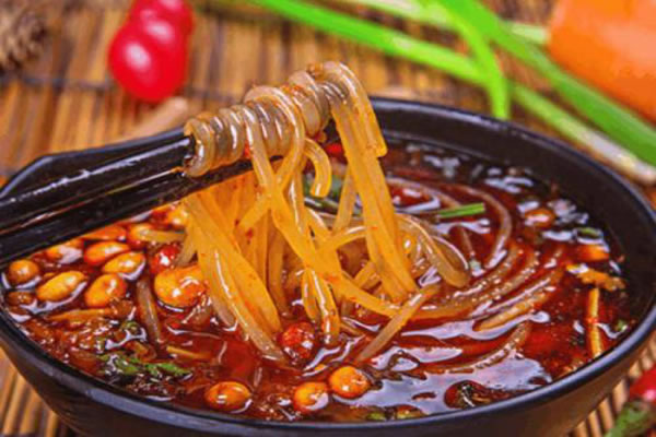《巧粉娘酸辣粉加盟费》