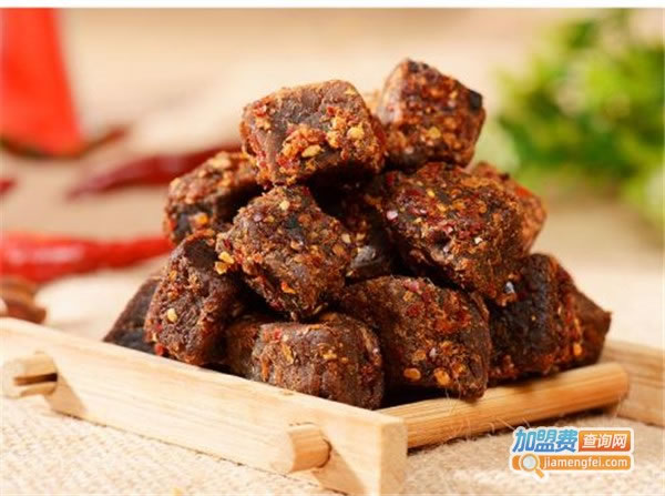 《青海零食店加盟费》