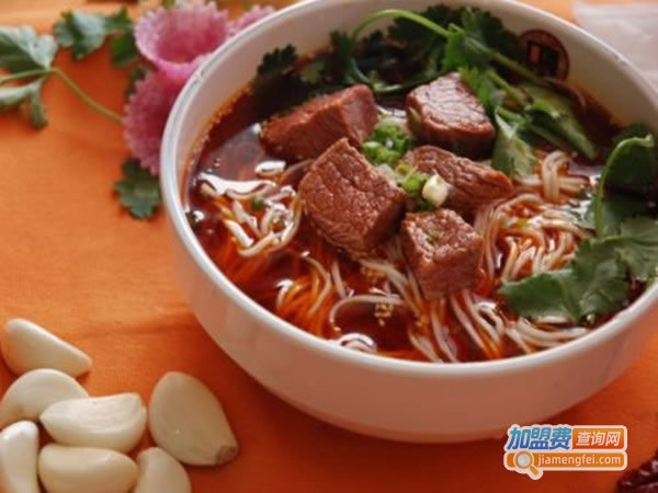 《柒家牛肉面加盟费》