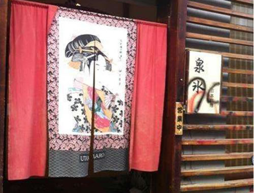 《泉水日本料理加盟费》