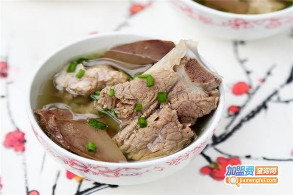 《肉骨汤加盟费》