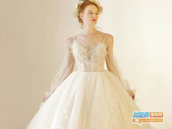 《圣梵瑞婚纱店加盟费》