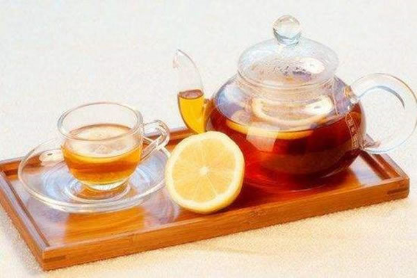 《舌界果茶加盟费》
