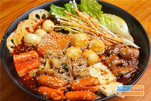 《汤连掌麻辣烫加盟费》