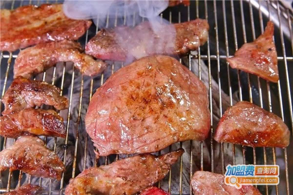 《兄弟烤肉店加盟费》