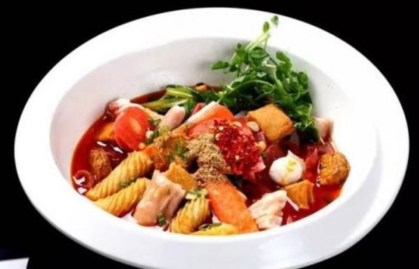 《小猴麻辣烫加盟费》